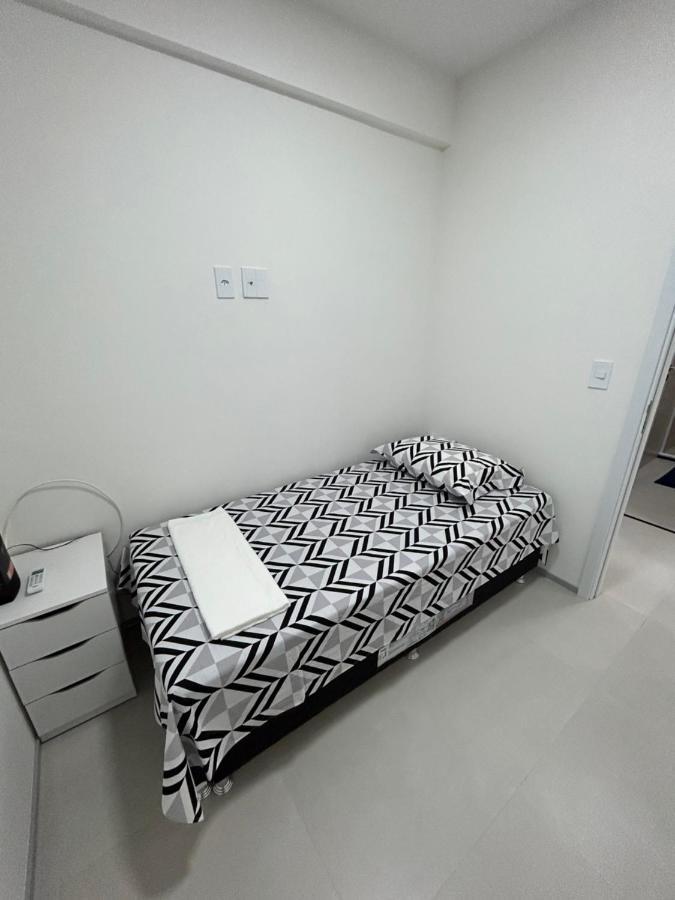 Amplo E Confortavel Em *